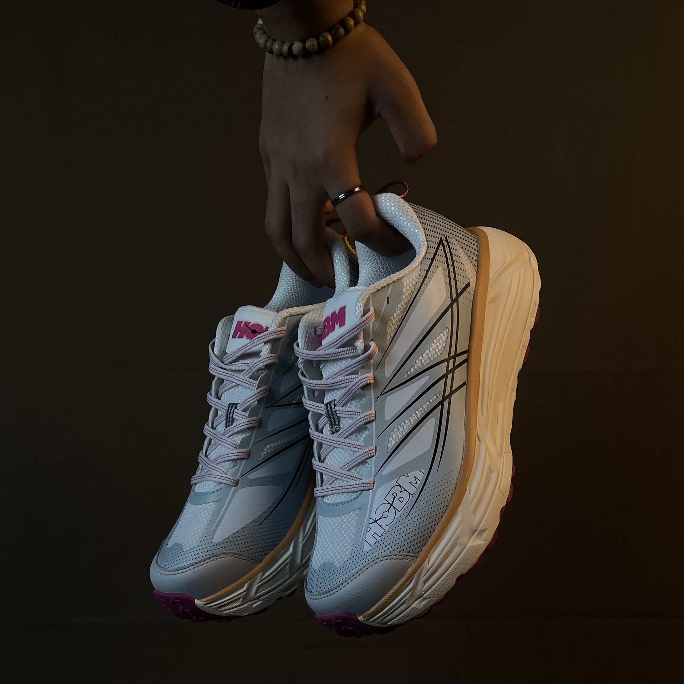 Hoka gery line