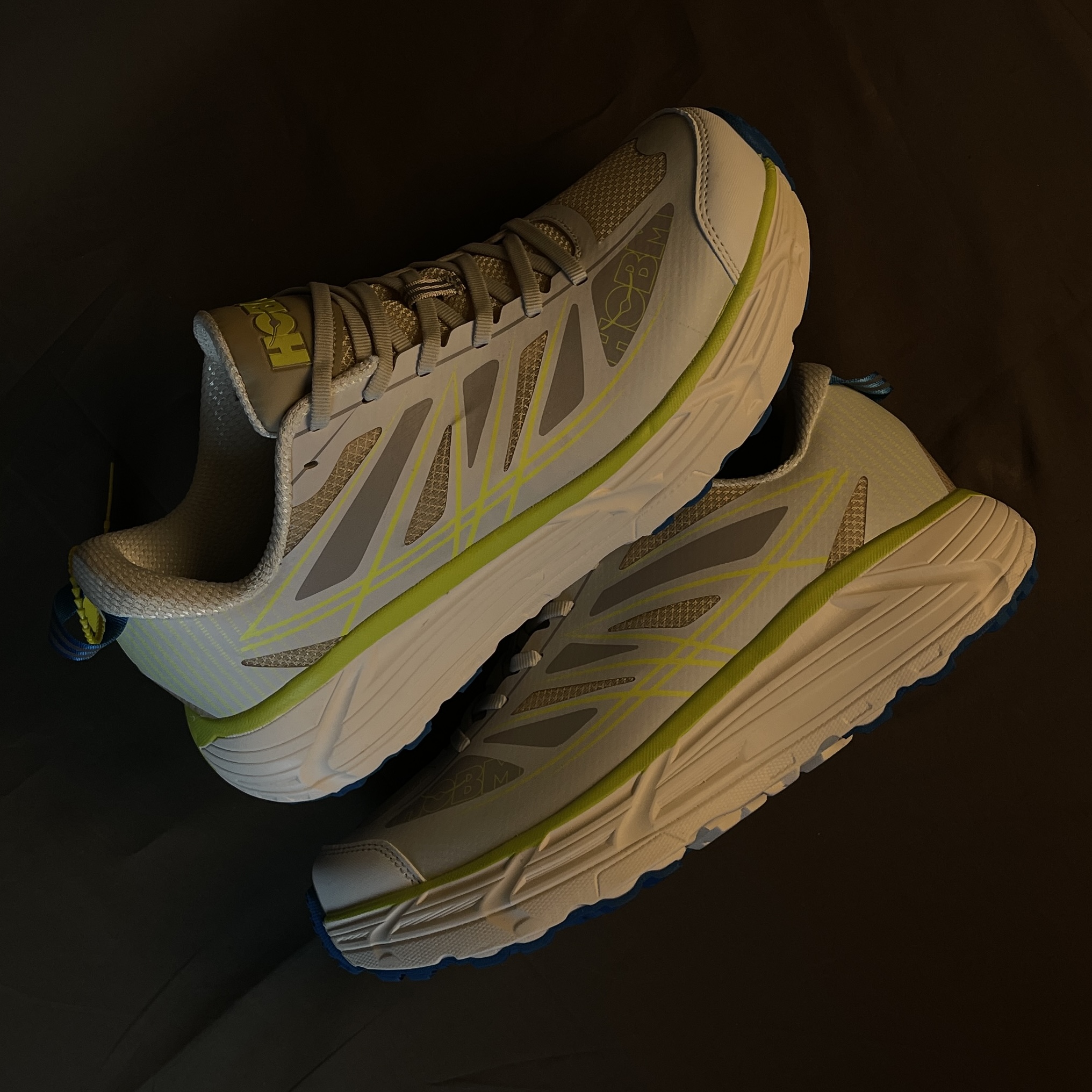 Hoka green line - Image 3